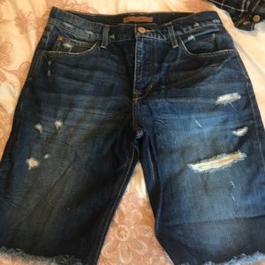 Joe’s Jeans distressed shorts size 33